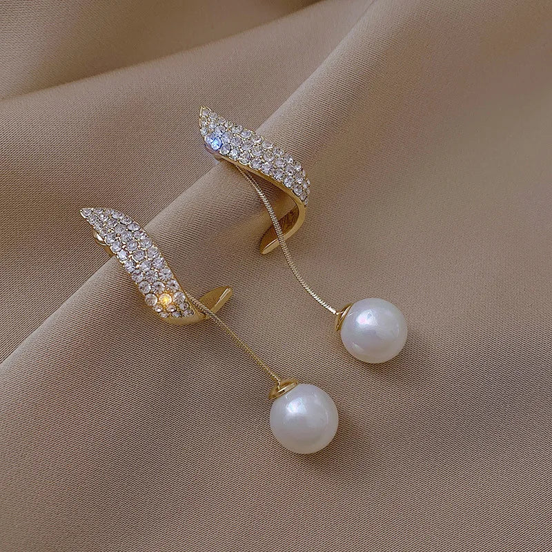 Pearl Dangle Earrings For Women  - 04