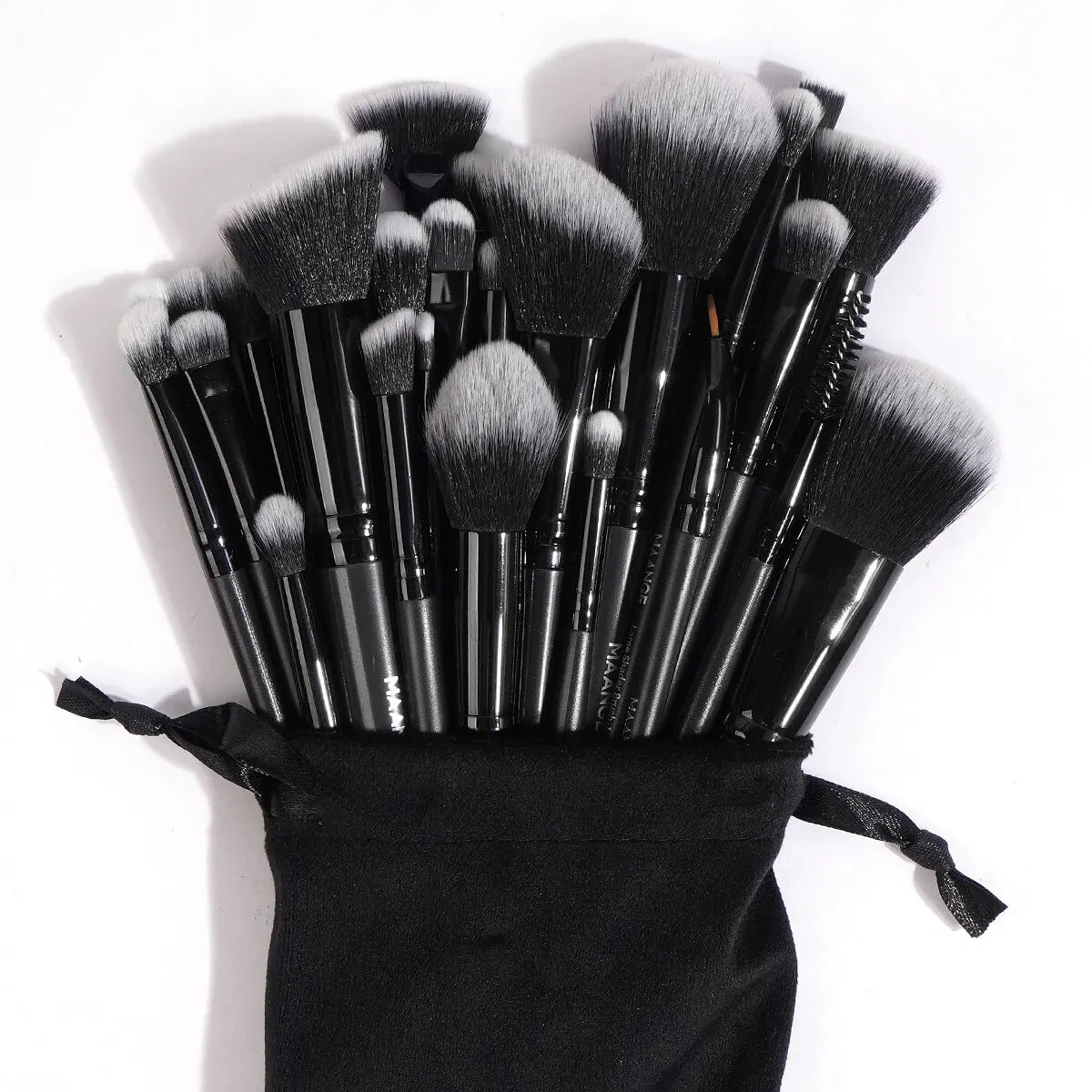 MAANGE 30pcs Professional Makeup Brush Set - Black
